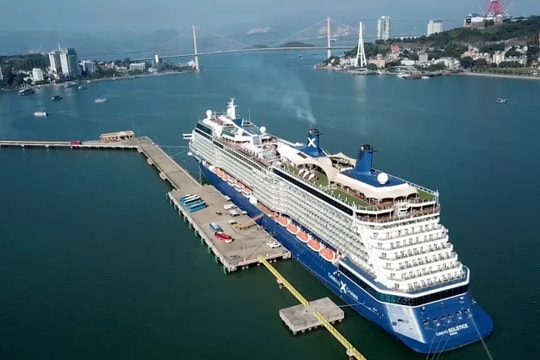 Sự kiện 200 tỷ phú thế giới đến vịnh Hạ Long sẽ lùi sang tháng 6/2025