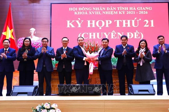 Ông Phan Huy Ngọc được bầu giữ chức Chủ tịch UBND tỉnh Hà Giang