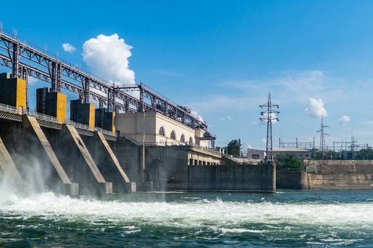 Chính phủ bổ sung, cập nhật danh mục các loại hình nguồn điện, lưới điện vận hành giai đoạn tới năm 2030