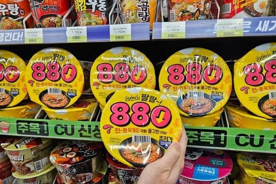 Tại sao mì ly ăn liền bán chạy hơn mì gói ở Hàn Quốc?
