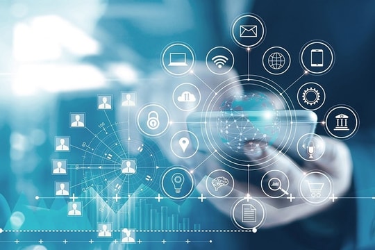 Quản lý không gian mạng phải vừa xây, vừa chống...