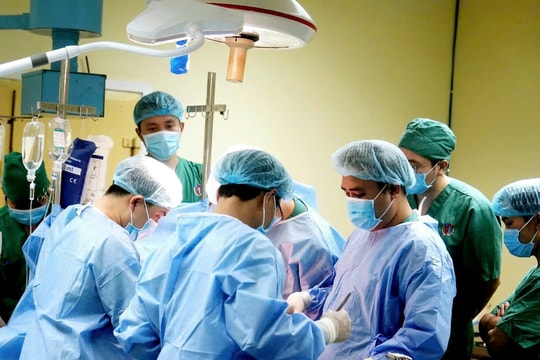 Bệnh viện Việt Nam - Thụy Điển Uông Bí: Tiếp tục khẳng định vị thế Bệnh viện tuyến cuối của tỉnh Quảng Ninh