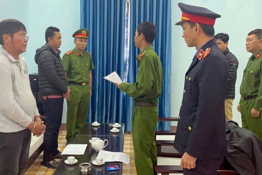 Bắt tạm giam Trưởng phòng Quản lý đô thị TP Hội An và cấp dưới về tội nhận hối lộ