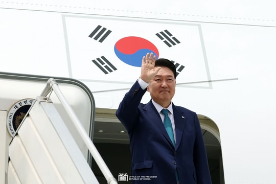 Tòa án Hàn Quốc phê duyệt lệnh bắt giữ Tổng thống Yoon Suk Yeol