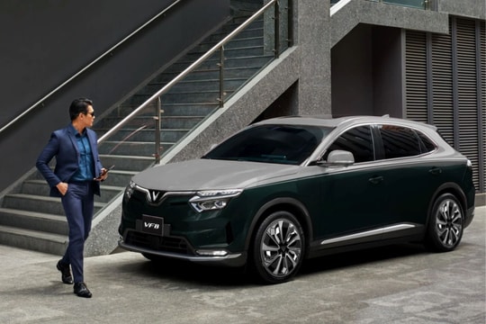 VF 8 Lux trong mắt chuyên gia xe: Thông minh hơn, đẳng cấp hơn