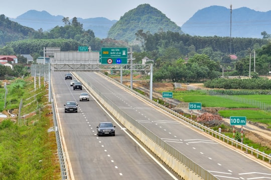 Lựa chọn nhà thầu có năng lực để bảo đảm tiến độ, chất lượng công trình giao thông