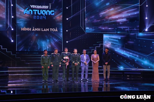 'Anh trai vượt ngàn chông gai' giành giải thưởng chương trình giải trí ấn tượng