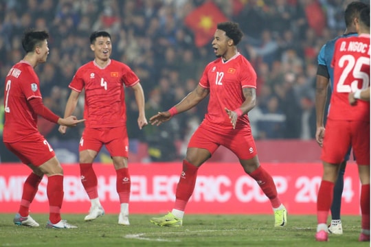 Xuân Son lập cú đúp, Việt Nam thắng Thái Lan ở chung kết lượt đi AFF Cup 2024