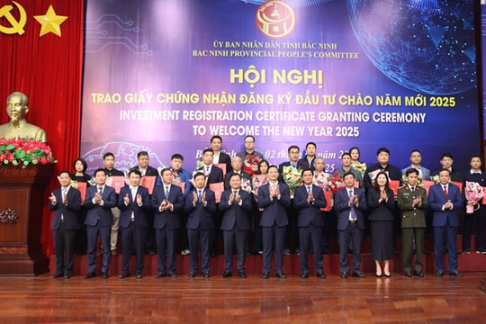 Bắc Ninh trao giấy chứng nhận đăng ký đầu tư, chấp thuận chủ trương đầu tư cho 18 doanh nghiệp