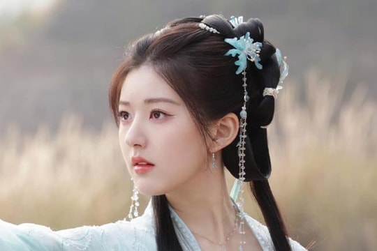 Triệu Lộ Tư lên tiếng xác nhận mắc bệnh trầm cảm, bị bạo hành