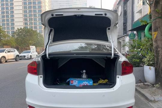 Ô tô con chở hàng có vi phạm phát luật?