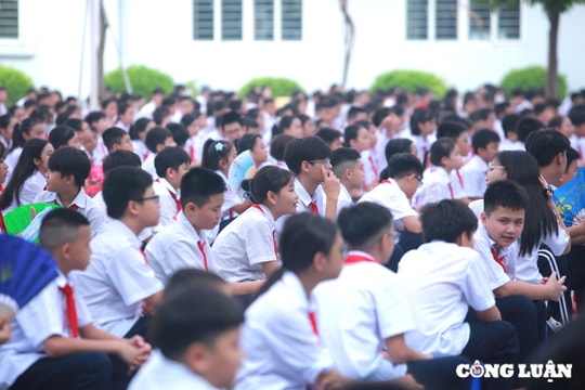 Nóng: Nhiều quy định cấm giáo viên dạy thêm học thêm có thu tiền trong và ngoài nhà trường