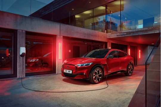 Bằng sáng chế mới của Ford có thể cách mạng hóa việc sạc xe điện