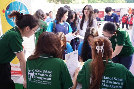 Tuyển sinh sớm liệu có bị khai tử trong mùa tuyển sinh đại học năm 2025?