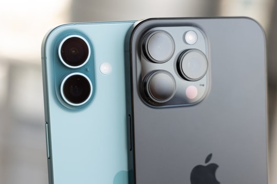 iOS 18.2 gây lỗi camera và đèn pin trên iPhone