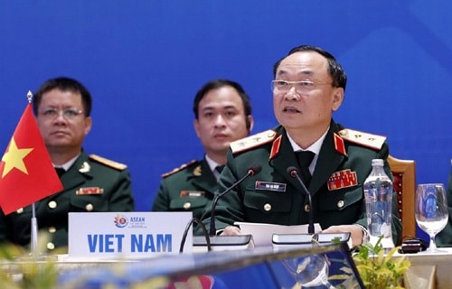 Bổ nhiệm 3 Trợ lý Thủ tướng, Phó Thủ tướng và 2 Phó Tổng Tham mưu trưởng QĐND Việt Nam