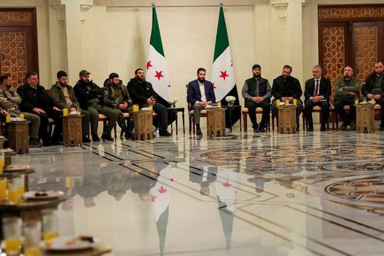 Chính phủ lâm thời Syria sẽ tăng lương 400% cho công chức vào tháng tới