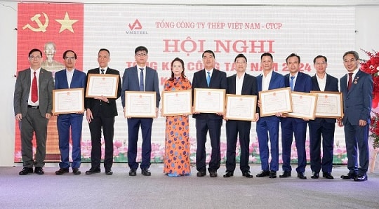 Tổng công ty Thép Việt Nam: Năm 2024 tăng trưởng vượt bậc!