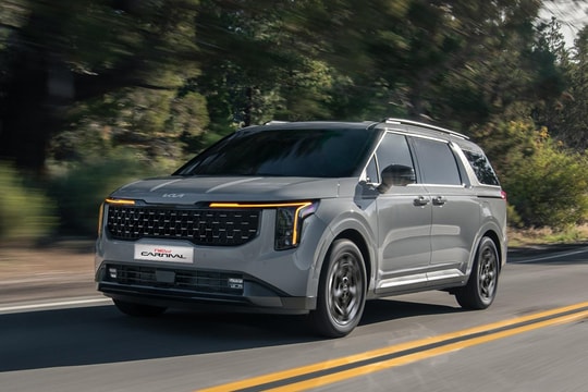 Kia Carnival sắp có thêm bản hybrid tại thị trường Việt Nam, giá bán hơn 1,8 tỷ đồng