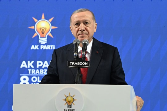 Tổng thống Thổ Nhĩ Kỳ tuyên bố sẽ can thiệp nếu Syria tan rã