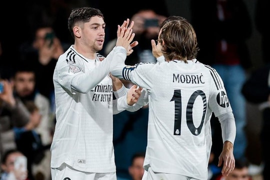 Real Madrid thắng "5 sao", vào vòng 1/8 Cúp Nhà vua