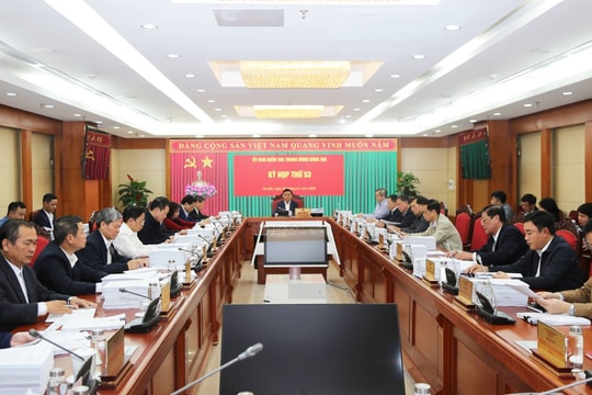 UBKT Trung ương cảnh cáo nguyên Cục trưởng Cục Thi hành án dân sự Hà Nội Lê Quang Tiến