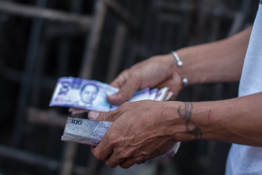 Philippines bắt 400 người nước ngoài trong cuộc đột kích trung tâm lừa đảo trực tuyến