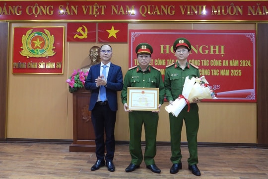 Phá đường dây cho vay lãi nặng 9.000 tỷ đồng do người nước ngoài điều hành, Công an Đà Nẵng được tặng Bằng khen