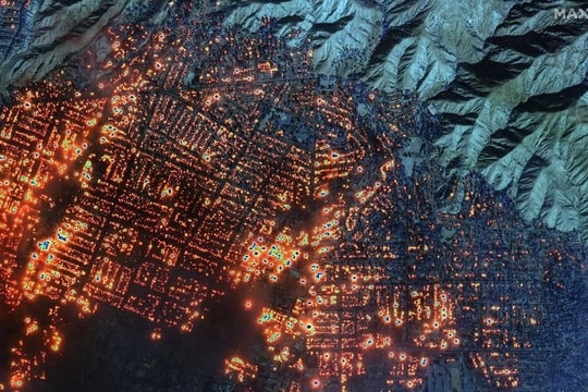 Tổng thiệt hại do cháy rừng ở Los Angeles ước tính khoảng 50 tỷ USD