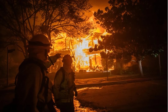 Cháy rừng ở Los Angeles gây thiệt hại hàng tỷ USD, phục hồi kinh tế kéo dài lên tới hàng thập kỷ