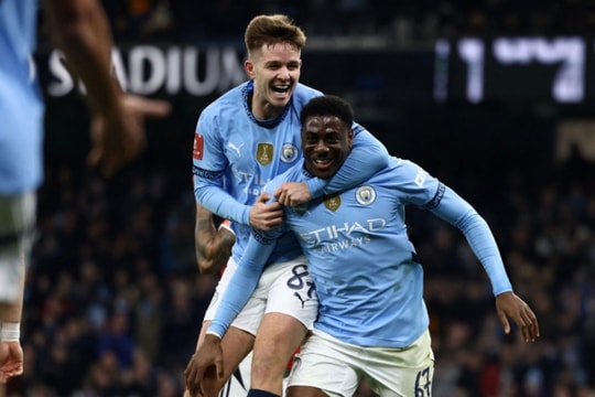 Thắng đậm Salford City, Man City giành vào chơi vòng 4 cúp FA