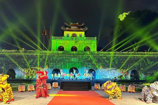 Hà Nội vào Top 10 điểm đến thú vị dịp Tết Nguyên đán 2025