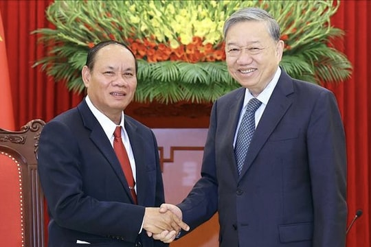 Làm sâu sắc hơn nữa mối quan hệ đoàn kết đặc biệt Việt Nam - Lào