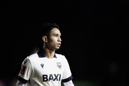 Tuyển thủ Indonesia làm nên lịch sử ở FA Cup