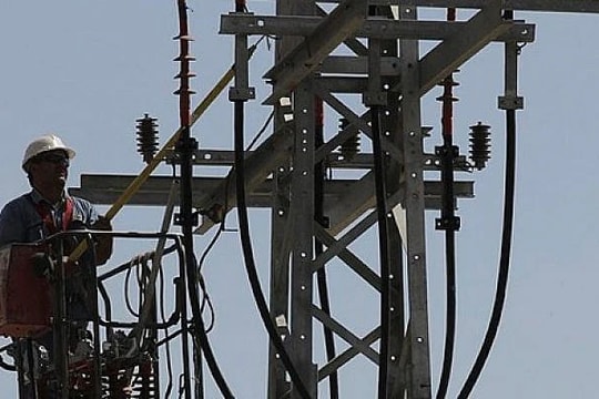 Israel tịch thu tiền thuế của người Palestine để trả nợ công ty điện