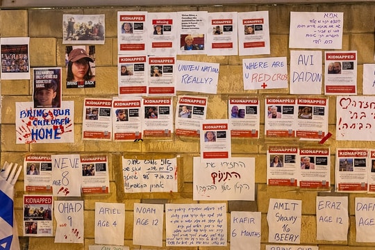 Hamas có thể sớm thả 33 con tin Israel trong thỏa thuận ngừng bắn mới