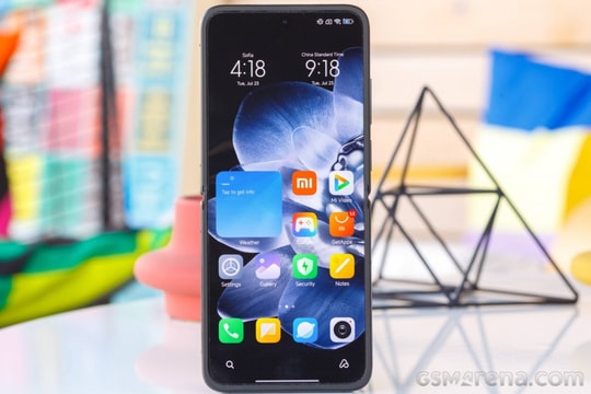 Xiaomi Mix Flip 2: Rò rỉ thông số kỹ thuật và thay đổi gây tranh cãi về camera