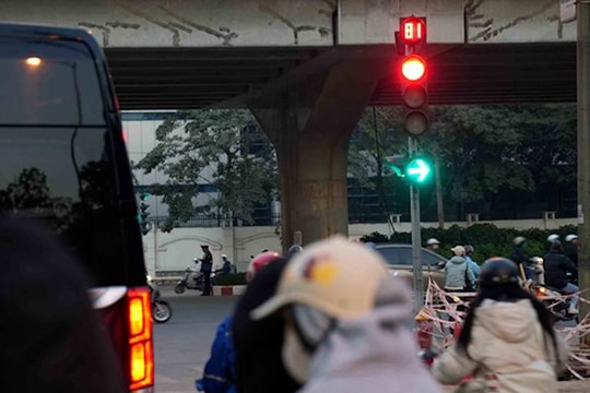 Sở GTVT Hà Nội nói về thời lượng đèn đỏ gấp 5 lần đèn xanh