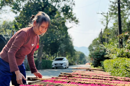 'Trung tâm' Trầm hương Hà Tĩnh nhộn nhịp vào vụ Tết