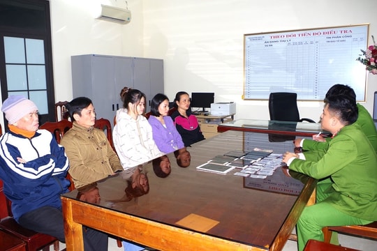 Hà Nam: Khởi tố 6 đối tượng mua bán thông tin tài khoản ngân hàng