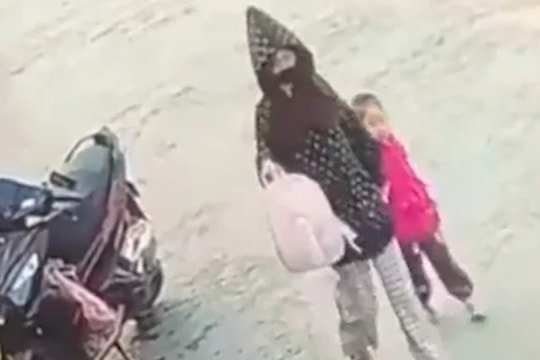 Tạm đình chỉ 2 cô giáo trong vụ bé gái 4 tuổi bị người lạ dẫn đi ở Hải Phòng