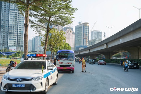 Khuyến cáo người dân không đón xe khách dọc đường gây mất an toàn giao thông