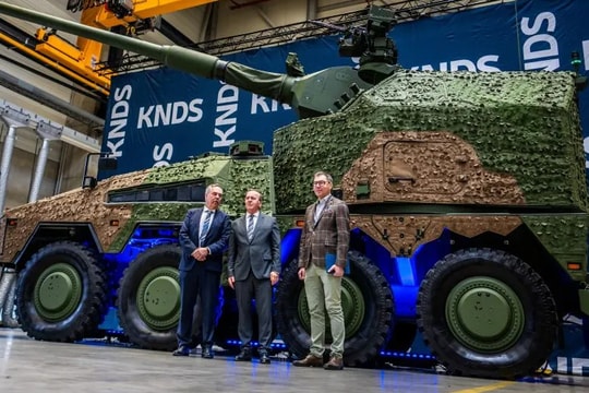 Pháo tự hành của Đức đang chuẩn bị tiến vào chiến trường Ukraine