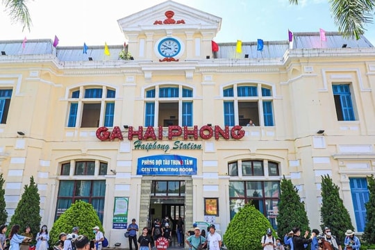 Ngành đường sắt mở bán vé tàu Tết tuyến Hà Nội - Hải Phòng