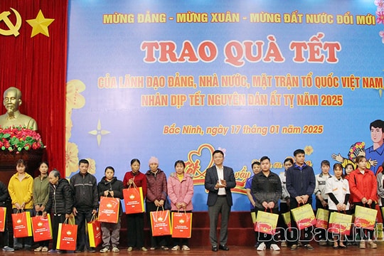 Phó Thủ tướng Chính phủ Lê Thành Long thăm, tặng quà Tết tại Bắc Ninh