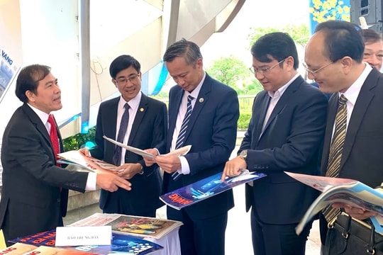 Đà Nẵng: Giới thiệu 800 ấn phẩm báo chí tại Hội báo Xuân Ất Tỵ 2025