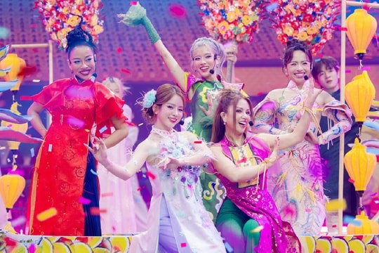 Tràn ngập ký ức thanh xuân tại đêm Chung kết 'Chị đẹp đạp gió'