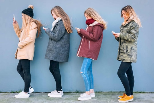 Đài phát thanh và truyền hình Na Uy sử dụng nội dung tóm tắt AI để thu hút giới trẻ