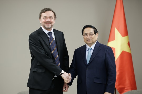 Thủ tướng Phạm Minh Chính tiếp lãnh đạo các tập đoàn hàng đầu tại Czech