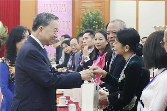 Tổng Bí thư đánh giá cao tình cảm và những đóng góp của kiều bào ta ở nước ngoài đối với quê hương, đất nước